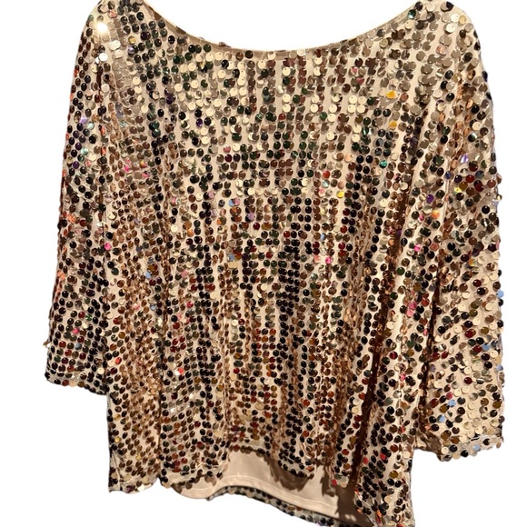 Gold Sequin Embellished plus/curve Women's Top with cut out back detail - Picture 1 of 3